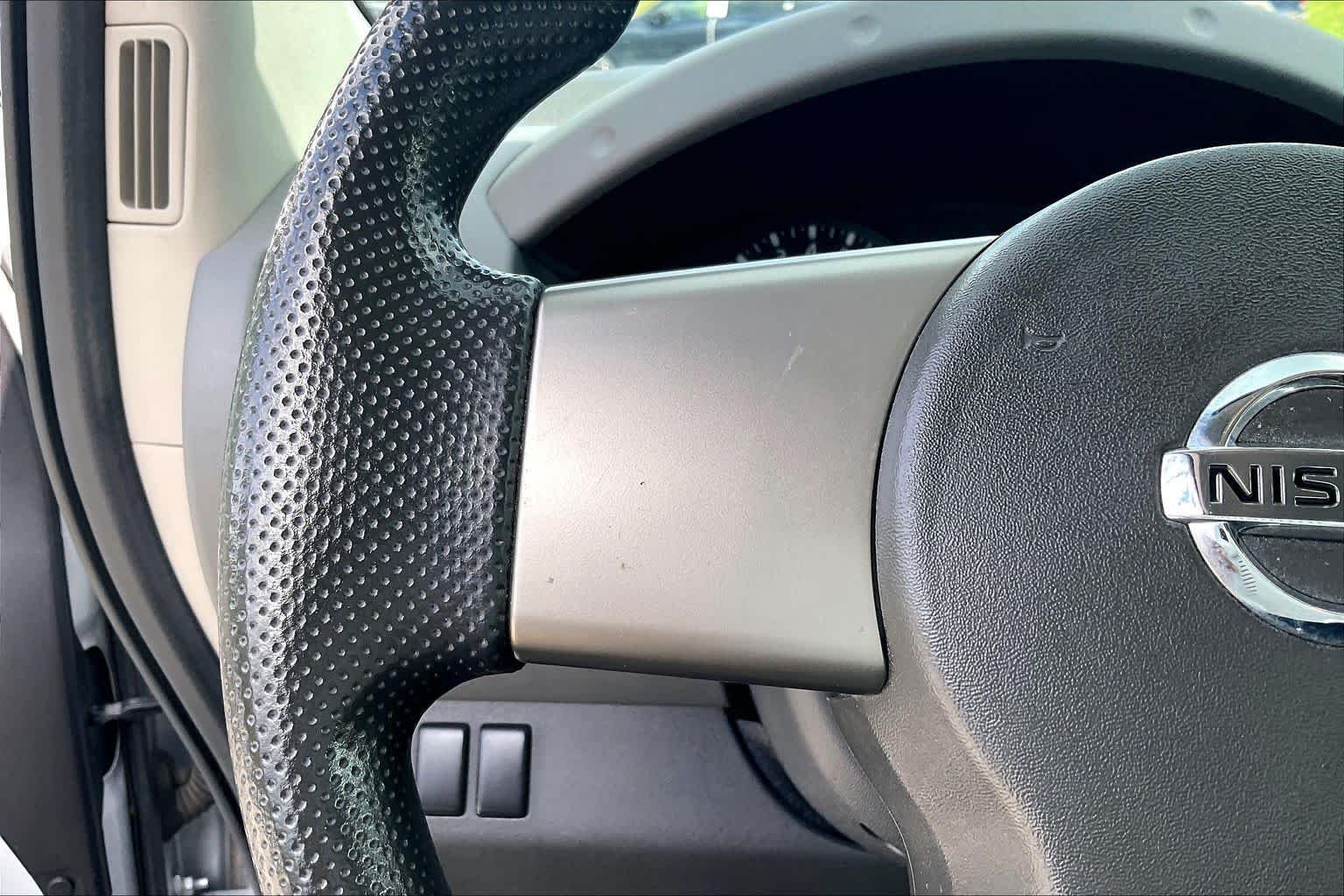 Used 2011 Silver Lightning Nissan S image 23