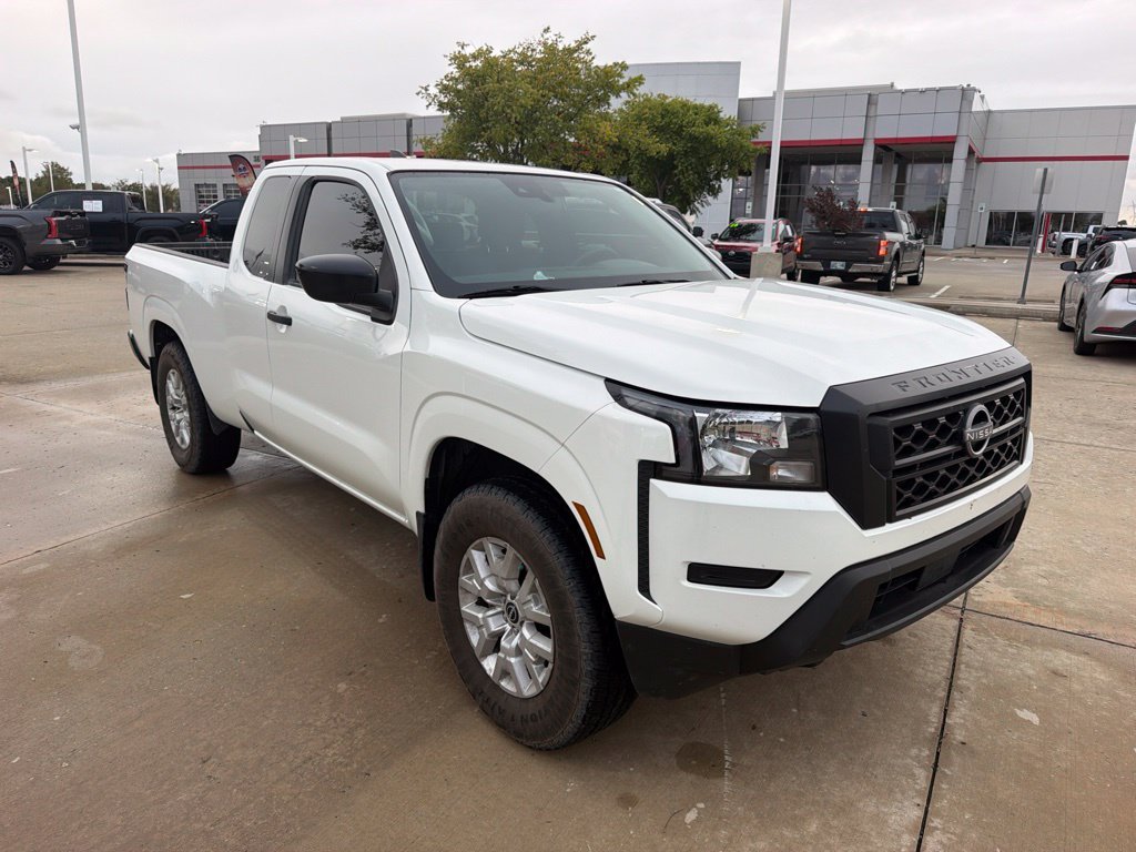 Used 2024 White Nissan S image 4
