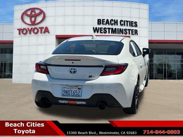 Certified Used 2024 HALO Toyota  image 11