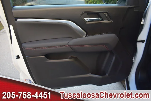 2026 Chevrolet Colorado Z71 - Photo 12