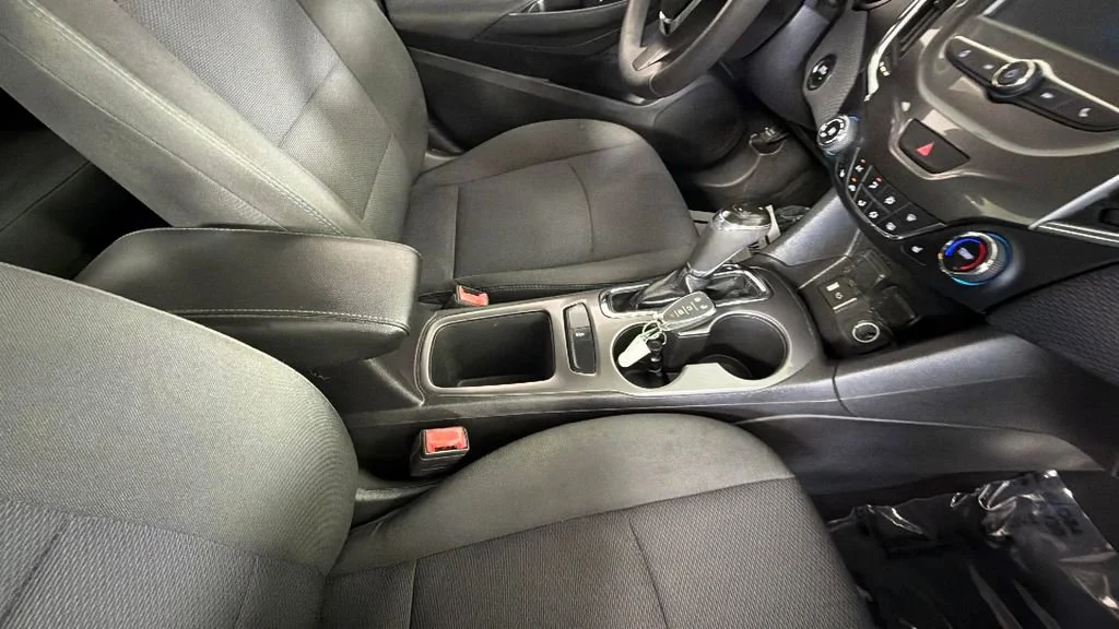 Used 2017 CAJUN RED TINTCOAT Chevrolet LT image 33