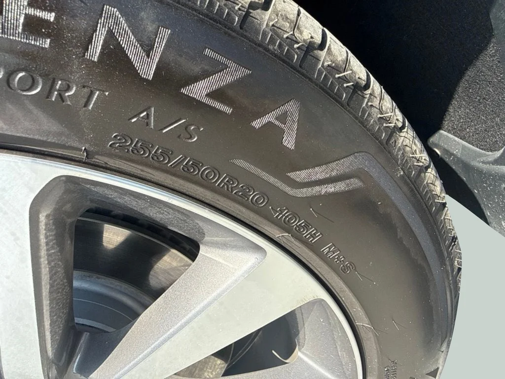 Used 2025 White Acura Technology Package image 27