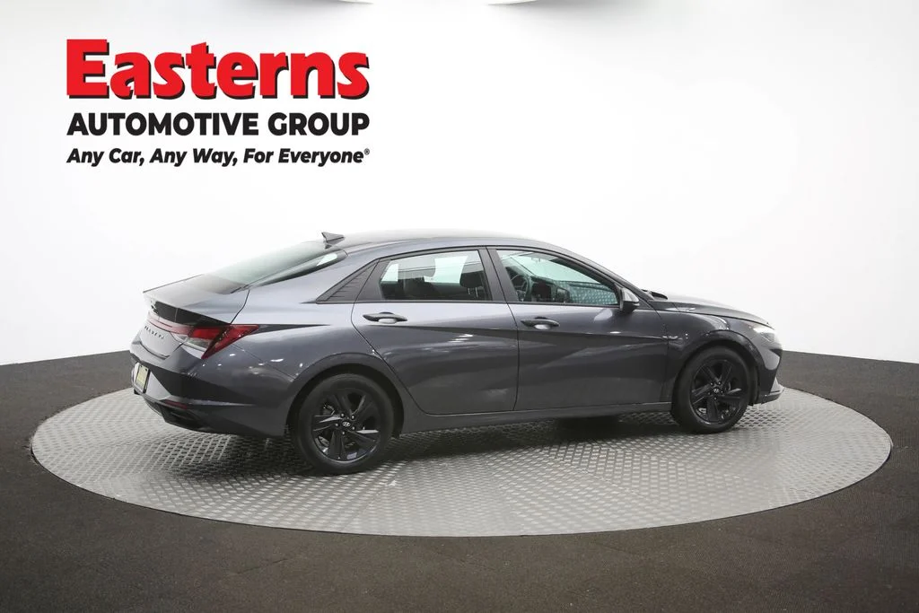 Used 2021 Gray Hyundai SEL image 42