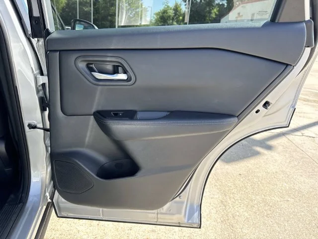 Used 2025 Silver Nissan SV image 30