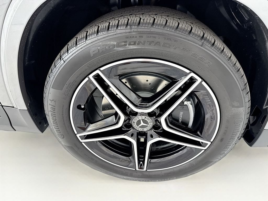 New 2026 Mountain Grey Metallic Mercedes-Benz GLA 250 image 31