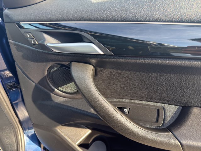 Used 2022 Phytonic Blue Metallic BMW xDrive28i image 19