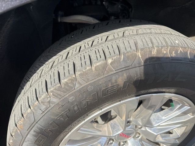 Used 2024 Silver GMC Denali image 11