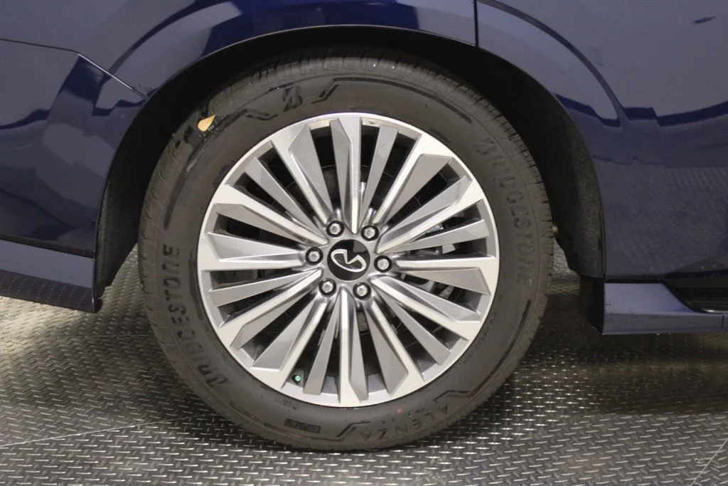 New 2025 GRAND BLUE INFINITI LUXE image 13