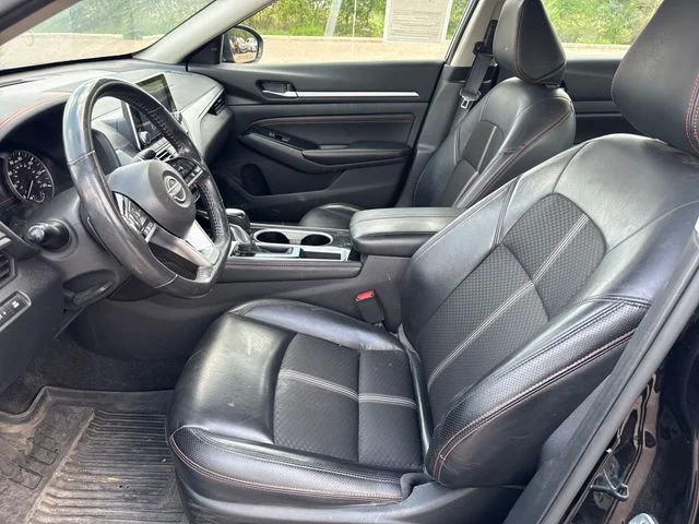 Used 2023 Black Nissan 2.5 SR image 10