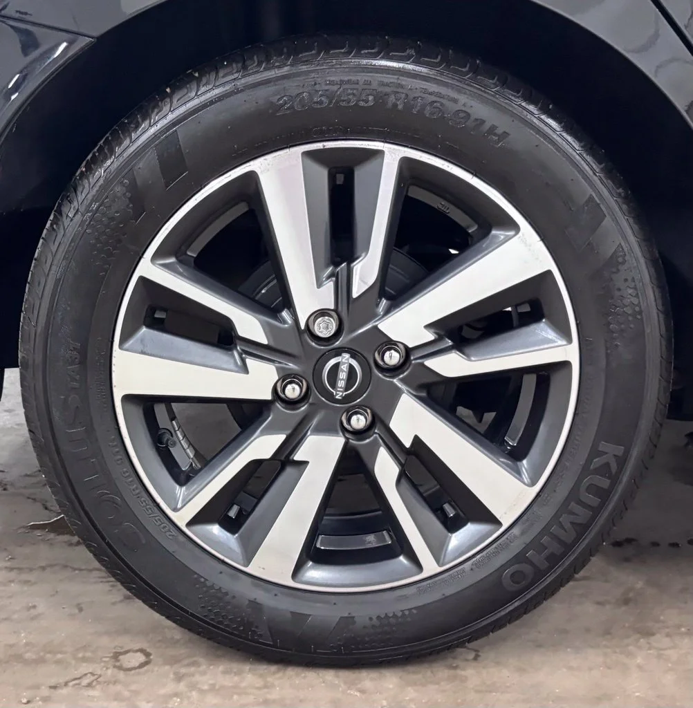 Used 2025 Black Nissan 1.6 S image 8