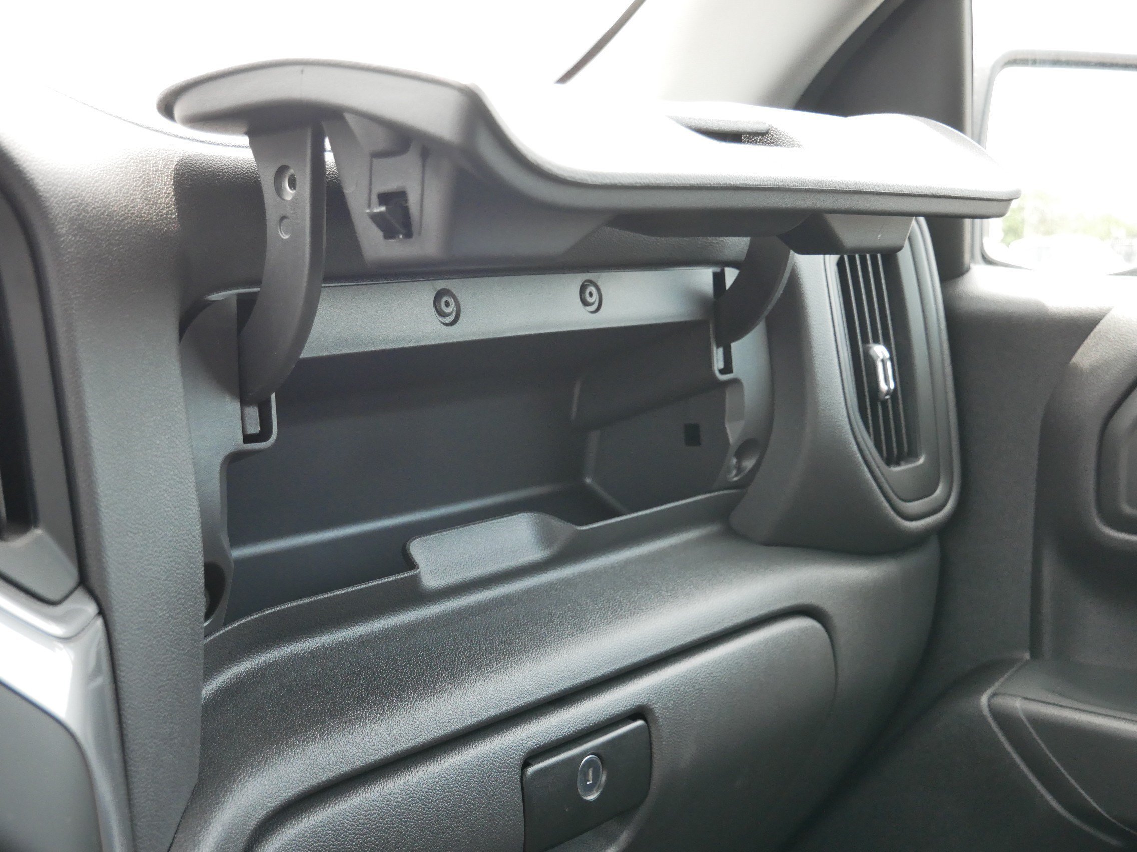 2024 Chevrolet Silverado 1500 Custom - Photo 33
