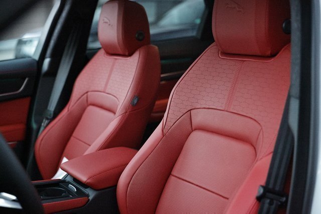 2026 Jaguar F-Pace R-Dynamic S - Photo 22