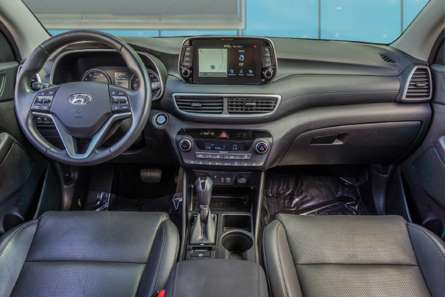 Used 2020 Silver Hyundai Ultimate image 37