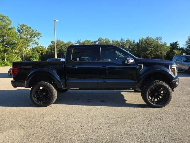 Used 2025 Blue Metallic Ford LARIAT image 6