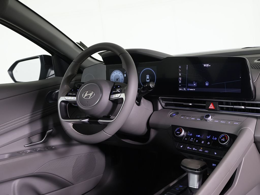 2024 Hyundai Elantra SEL - Photo 27