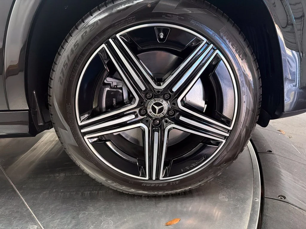 New 2027 Black Mercedes-Benz GLE 450 image 9