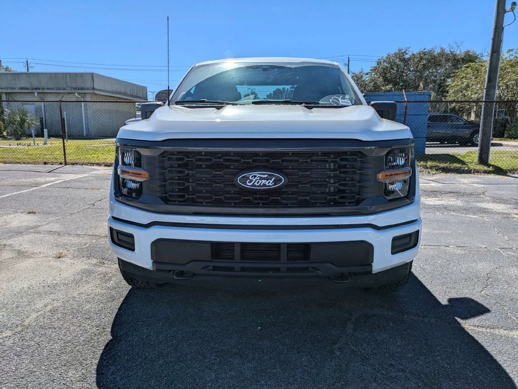 New 2026 Oxford White Ford STX image 9