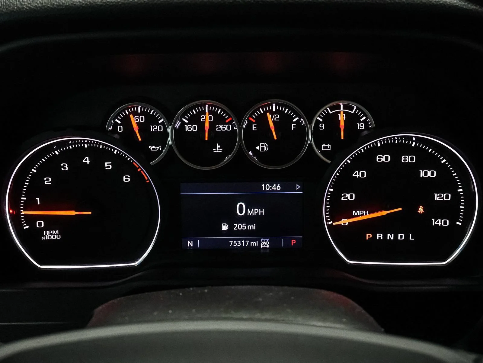 Used 2022 Silver Ice Metallic Chevrolet Custom image 38