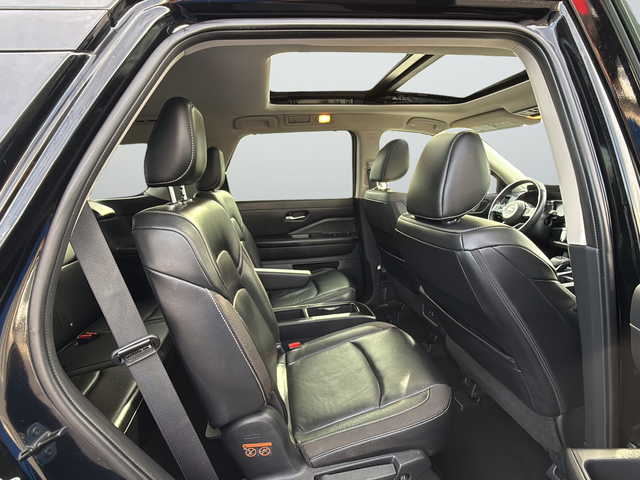 Used 2023 Black Nissan SL image 24