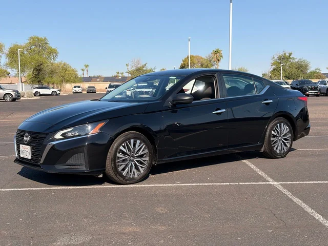 2025 Nissan Altima 2.5 SV