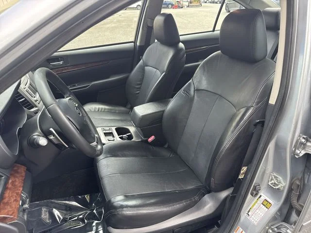 Used 2013 Silver Subaru 2.5i image 14