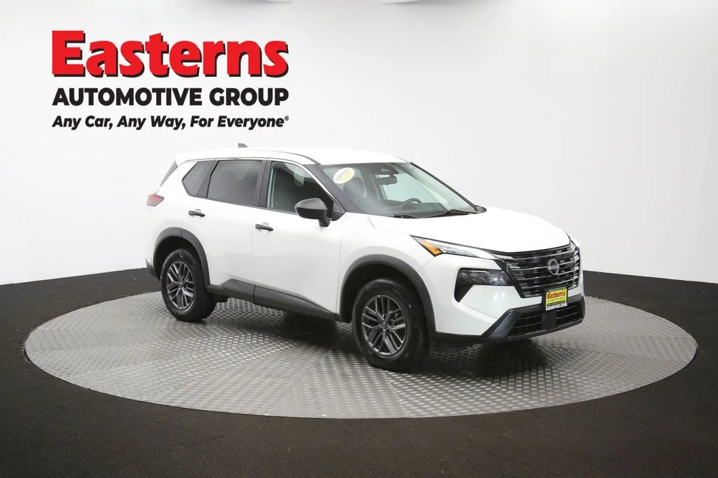 Used 2024 White Nissan S image 49