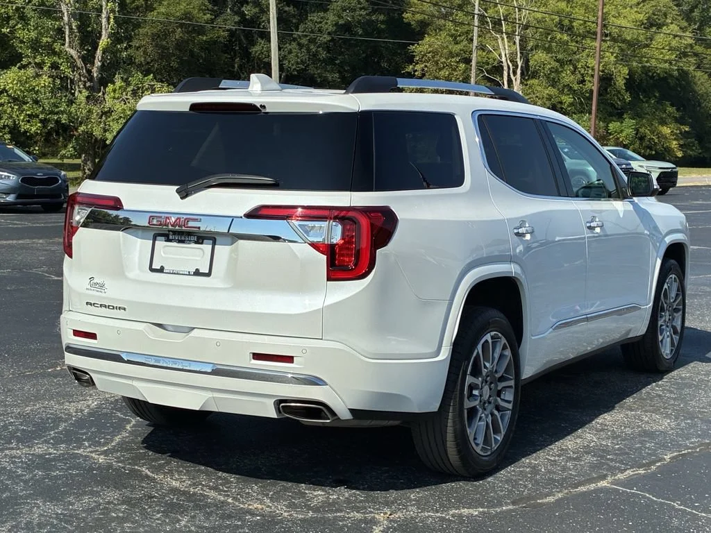 Used 2023 WHITE FROST TRICOAT GMC Denali image 5