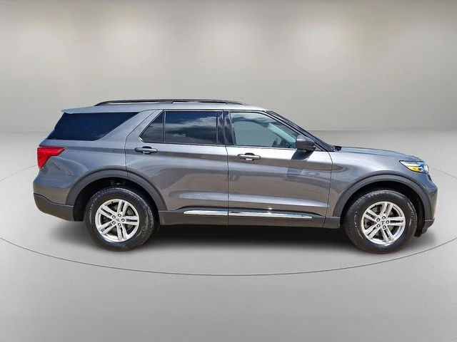Used 2022 Gray Ford XLT image 12