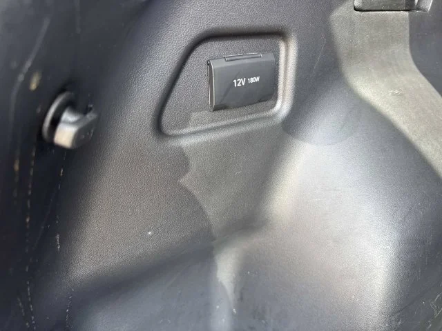 Used 2025 Silver Hyundai SEL image 26