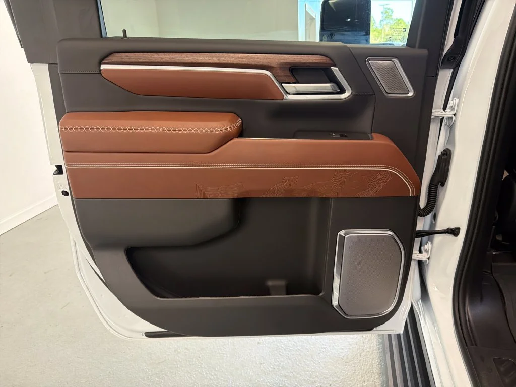 New 2026 Glacier White Tricoat GMC Denali Ultimate image 8