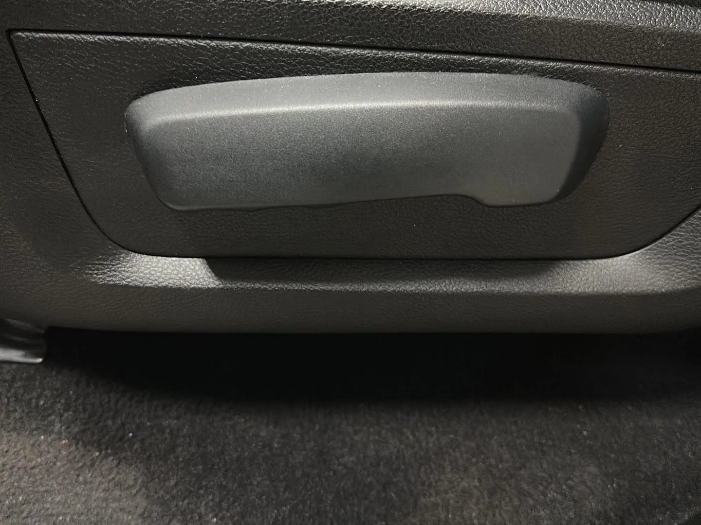 Used 2016 Bright White Clearcoat Ram Express image 17