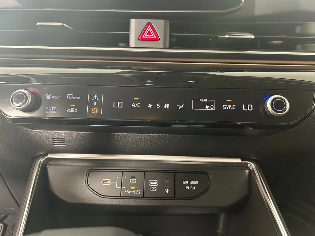 New 2026 Ceramic Silver Kia SX Prestige image 6