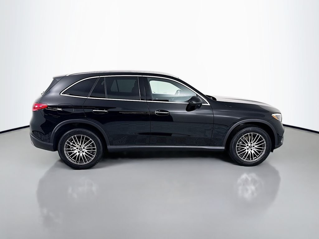 New 2026 Black Mercedes-Benz GLC 300 image 8