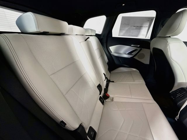 New 2026 Green Metallic BMW xDrive28i image 27