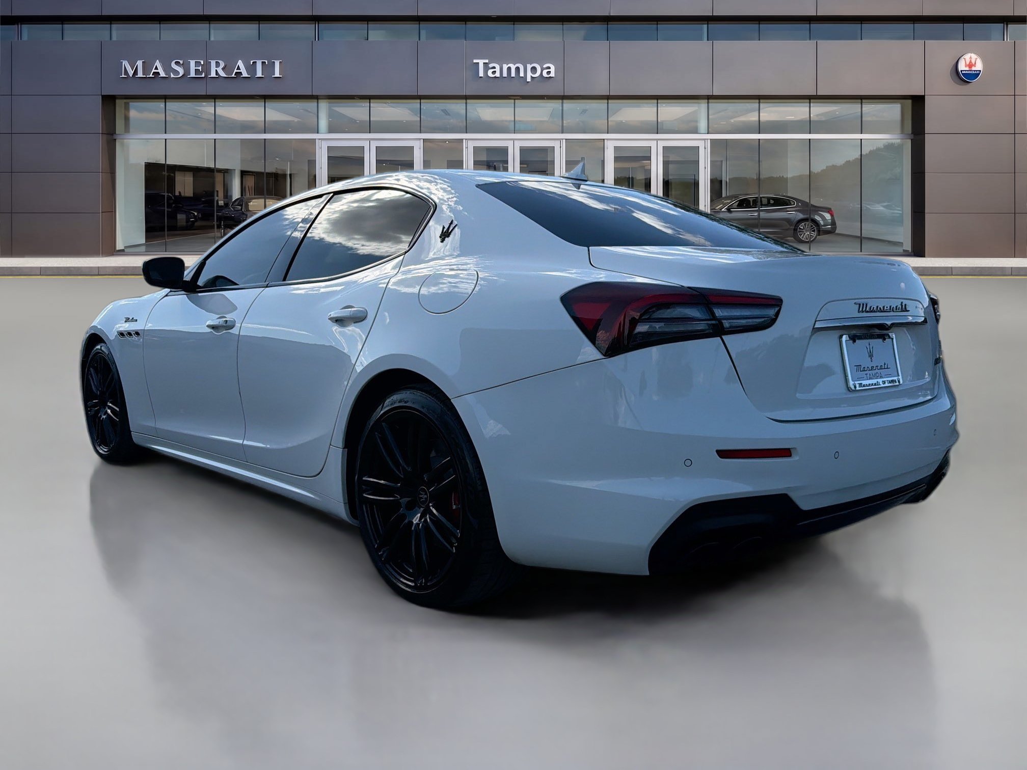 Used 2023  Maserati Modena image 5