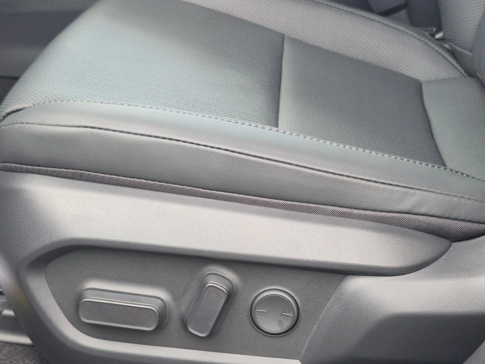 New 2026 Wavelength Lexus ES 350h PREMIUM+ image 4
