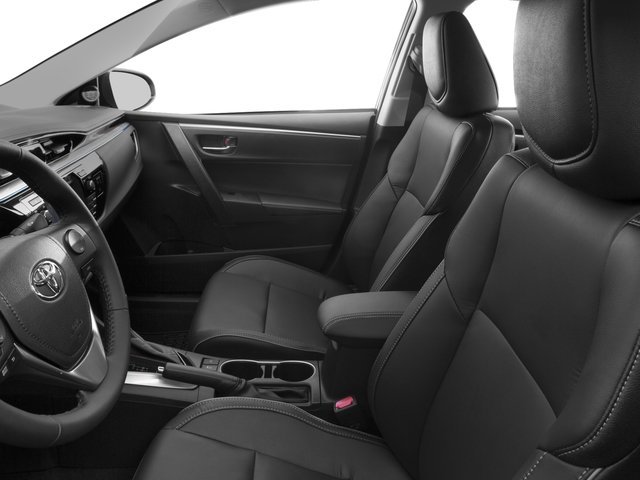 Used 2016  Toyota  image 9