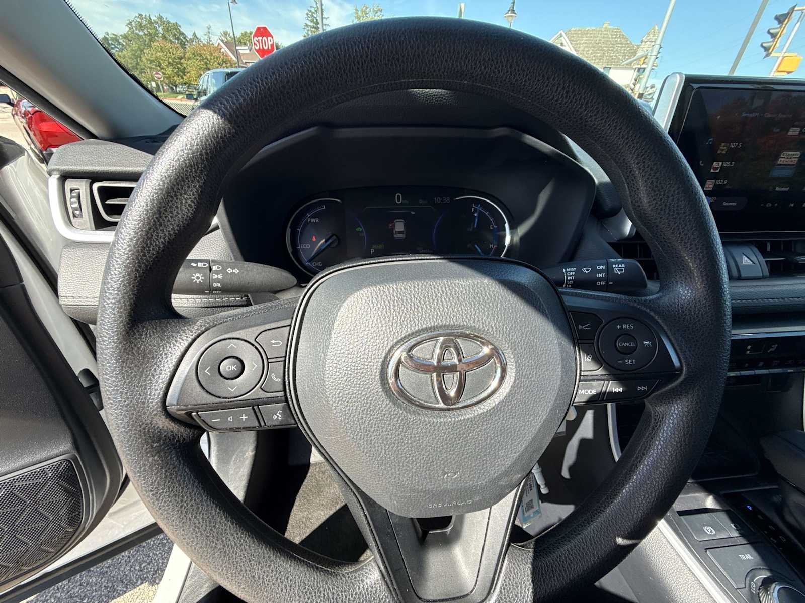 2025 Toyota RAV4 LE - Photo 11