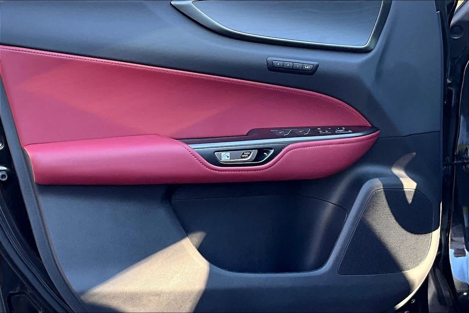 2024 Lexus NX Hybrid 350h - Photo 22