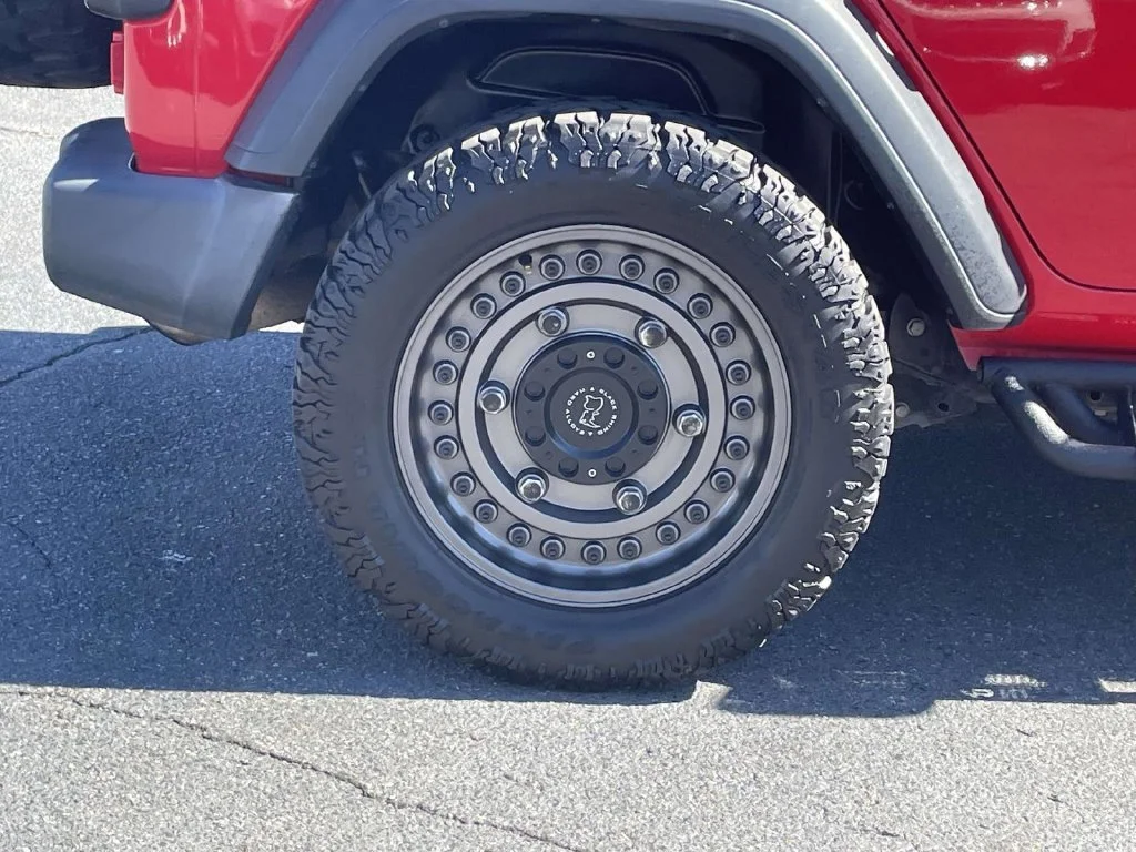 Used 2020 Red Jeep Unlimited Sport S image 13