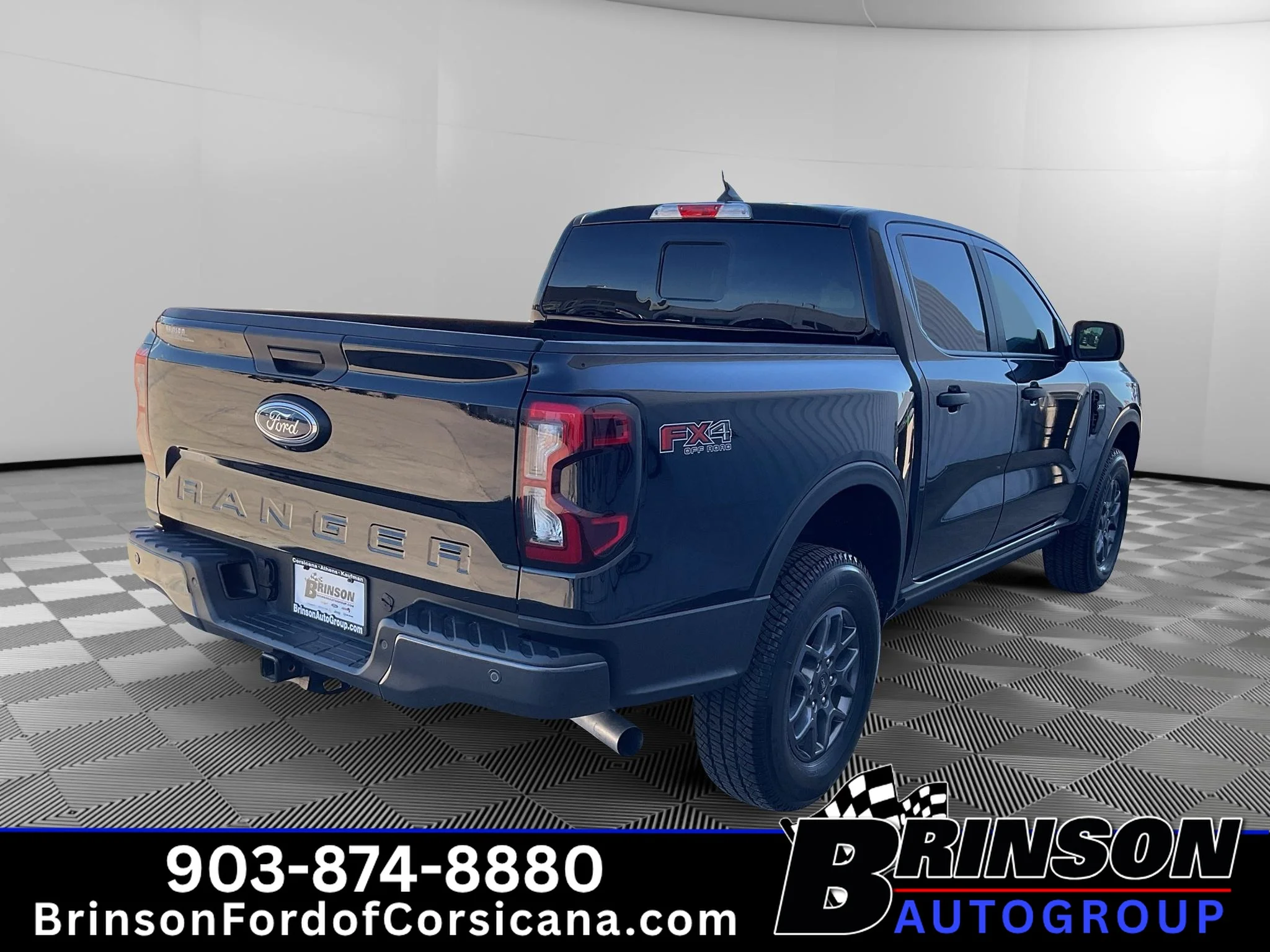 Used 2025 Shadow Black Ford XLT image 7