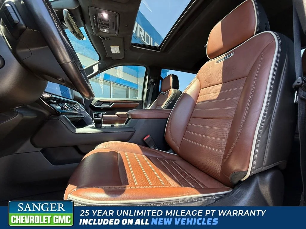 Used 2023 White Frost Tricoat GMC Denali Ultimate image 30