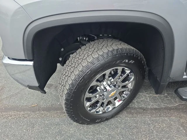 Used 2026 Gray Chevrolet LTZ image 33