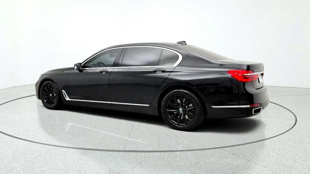 Used 2018 Black Sapphire Metallic BMW 740i xDrive image 7