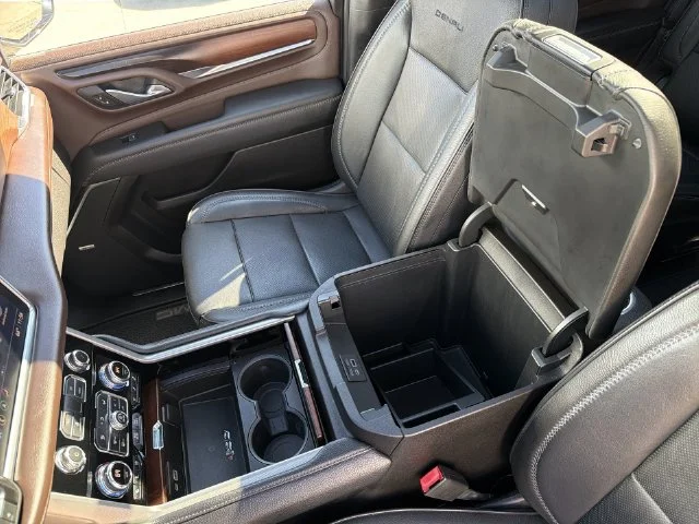 Used 2021  GMC Denali image 24