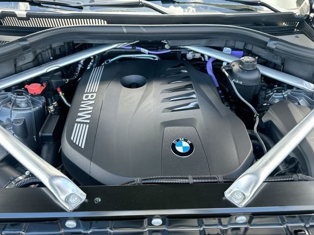 New 2026 Gray BMW sDrive40i image 25