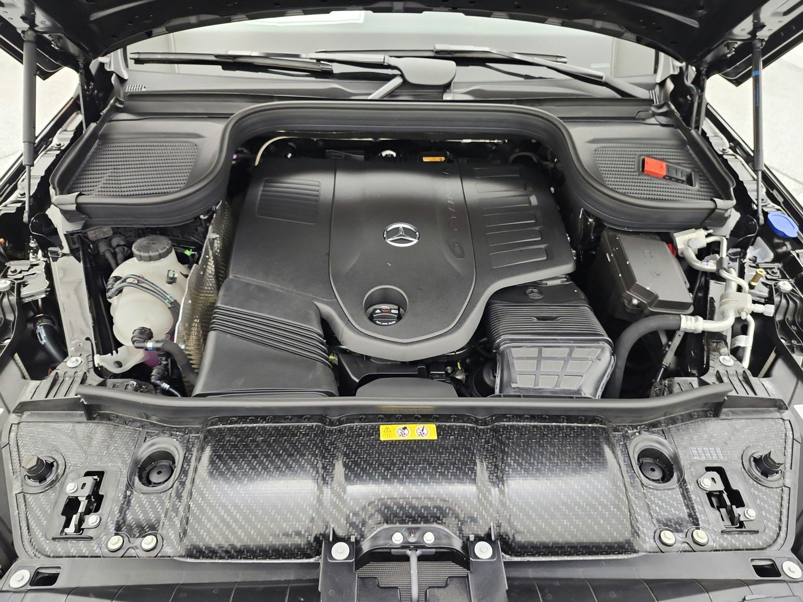 New 2026 Black Mercedes-Benz GLE 450 4MATIC® SUV image 12