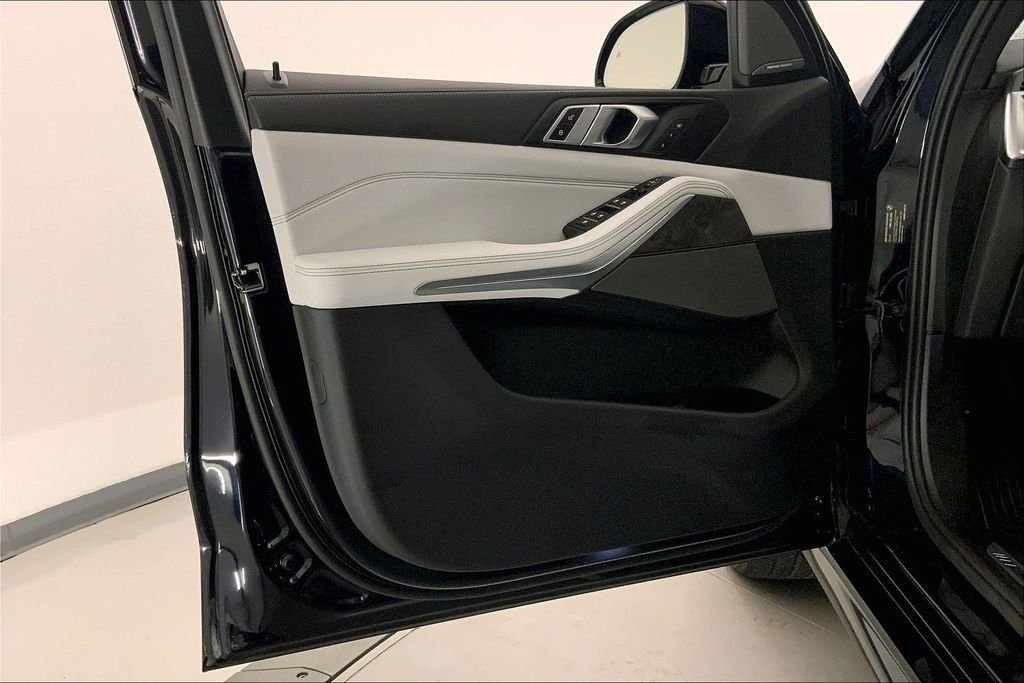Used 2026 Carbon Black Metallic BMW  image 24