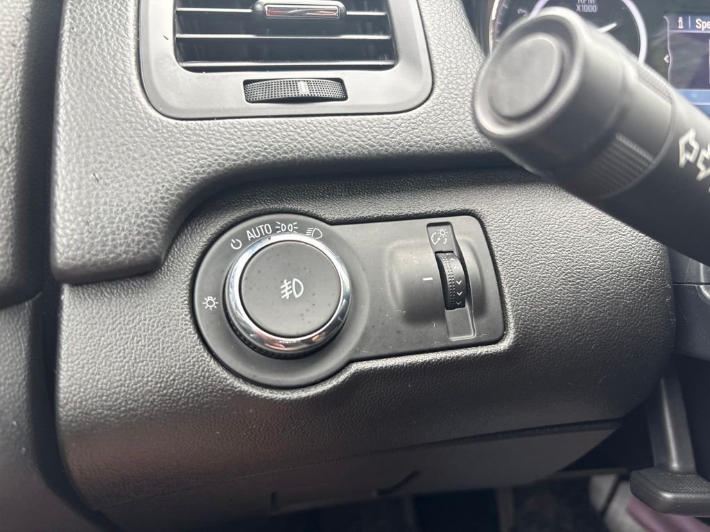 Used 2015 Black Buick Turbo/e-Assist Premium I image 19