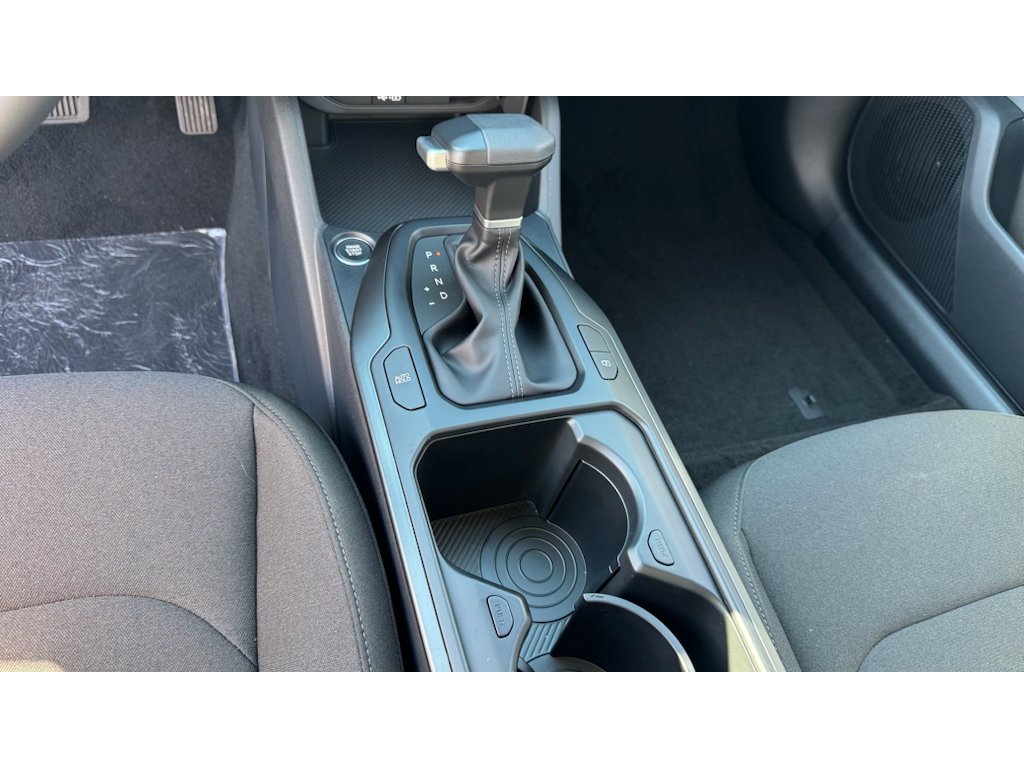 New 2026 Snow White Pearl Kia LX image 20